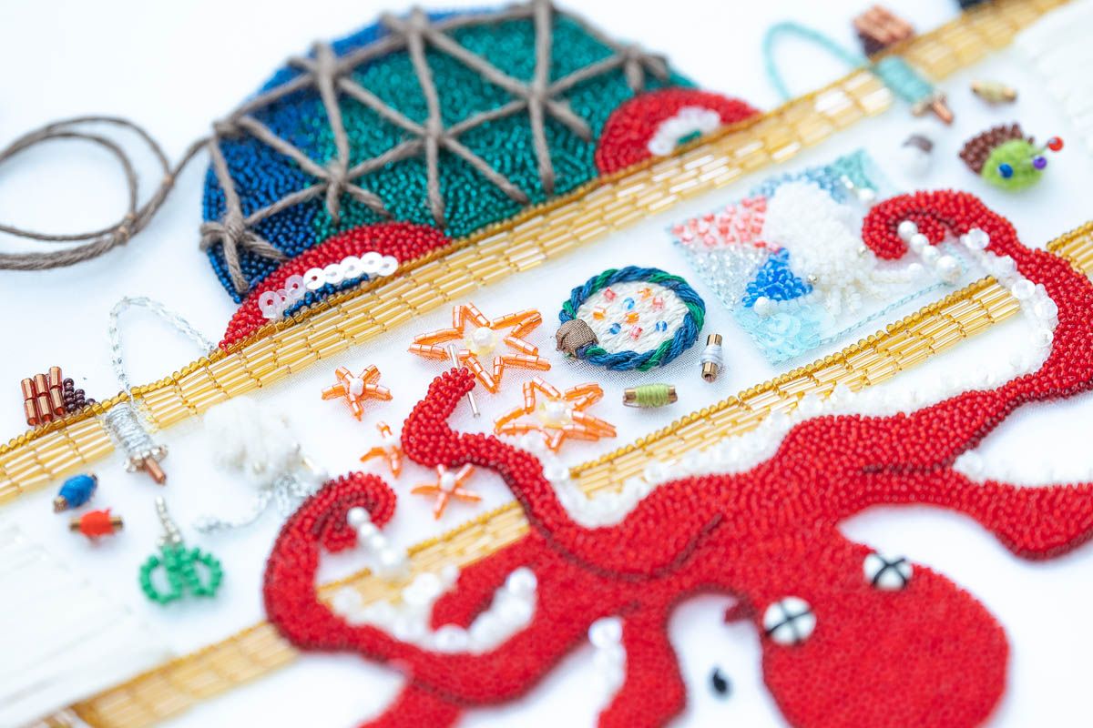 大型刺繍枠メティエの上